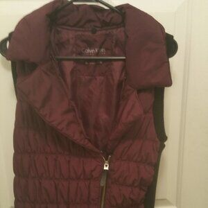 CALVIN KLIEN Women's Performance VEST Puffer Style -Zip - Medium-Beautiful PLUM
